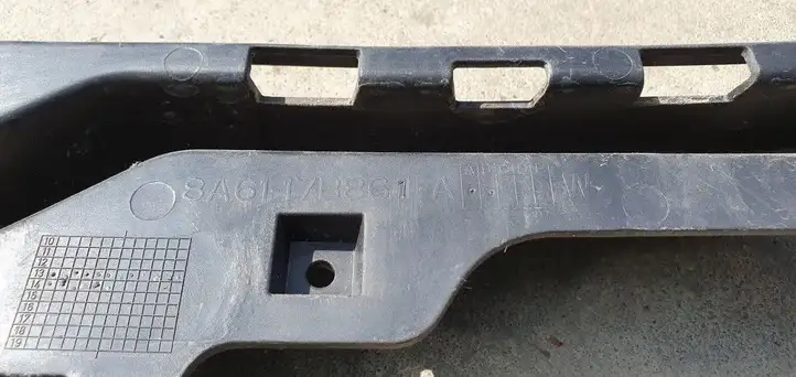 Ford Fiesta (2013 - 2017) Кронштейн заднего бампера — фото 3