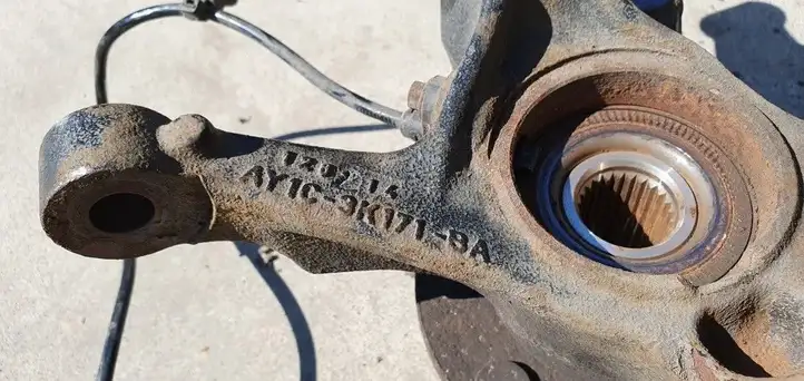 Ford Fiesta (2013 - 2017) Ступица колеса — фото 2