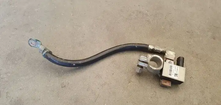 Ford Fiesta (2013 - 2017) Минусовой провод аккумулятора — фото 3