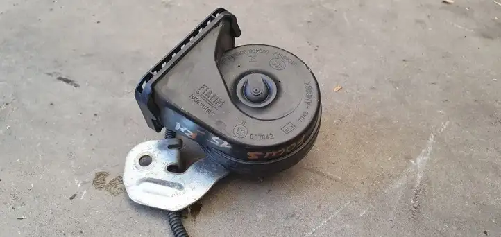 Ford Focus (2011 - 2015) Звуковой сигнал — фото 1