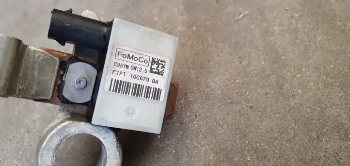 Ford Focus (2011 - 2015) Минусовой провод аккумулятора — фото 2