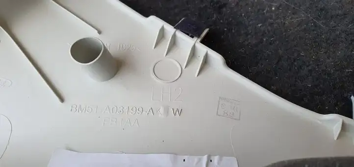 Ford Focus (2011 - 2015) Обшивка стойки A — фото 3