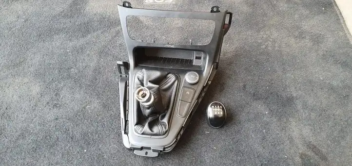 Ford Focus (2011 - 2015) Ручка КПП — фото 1