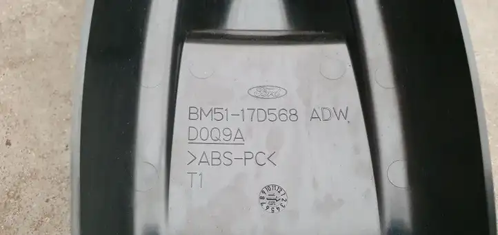 Ford Focus (2011 - 2015) Прочие детали салона — фото 4