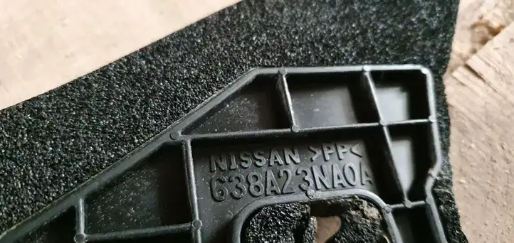 Nissan Leaf I (ZE0) (2010 - 2017) Накладка крыла — фото 3