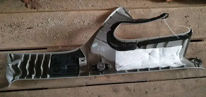 Nissan Leaf I (ZE0) (2010 - 2017) Обшивка стойки A — фото 2