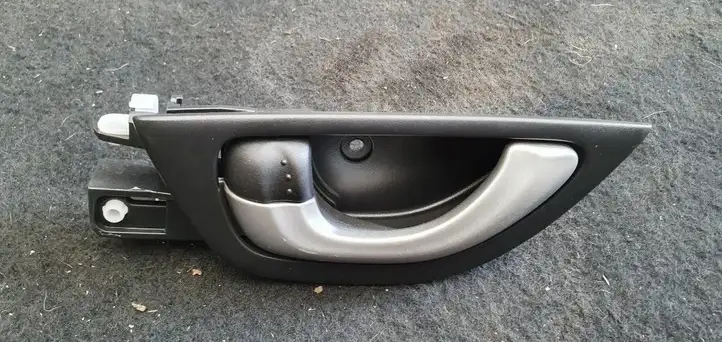 Honda Jazz (2008 - 2014) Внутренняя ручка двери — фото 1