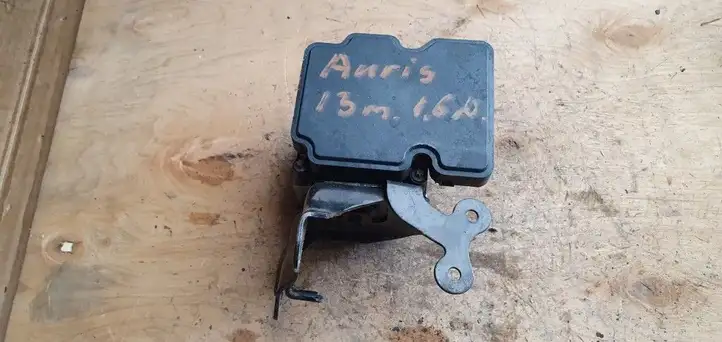 Toyota Auris E180 (2012 - 2018) ABS блок — фото 3