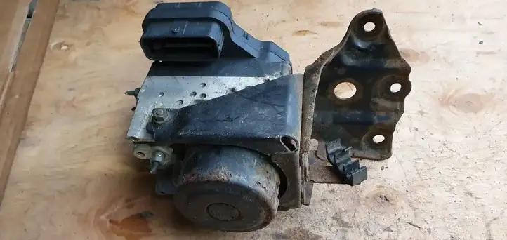 Toyota RAV 4 (XA30) (2006 - 2016) ABS блок — фото 2