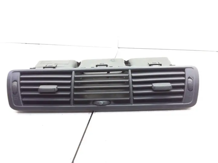 Citroen C8 (2002 - 2008) 1484107077 Центральный воздушный дефлектор — фото 1