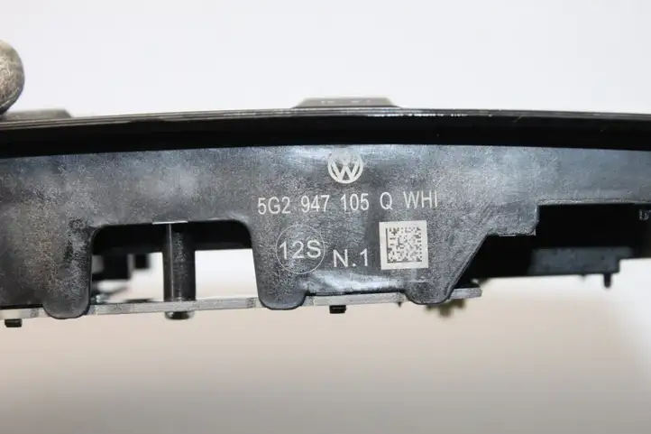 Volkswagen Golf VII (2013 - 2019) 5G2947105Q Передняя подсветка — фото 7