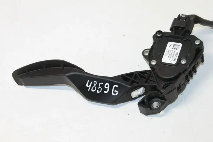 Nissan Qashqai (2013 - 2017) 6PV00997817 Педаль акселератора — фото 7