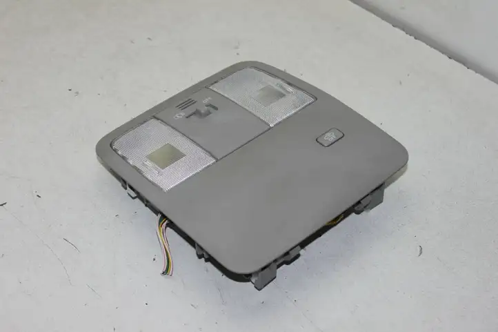 Toyota Avensis T270 (2009 - 2012) 8973220031 Передняя подсветка — фото 2