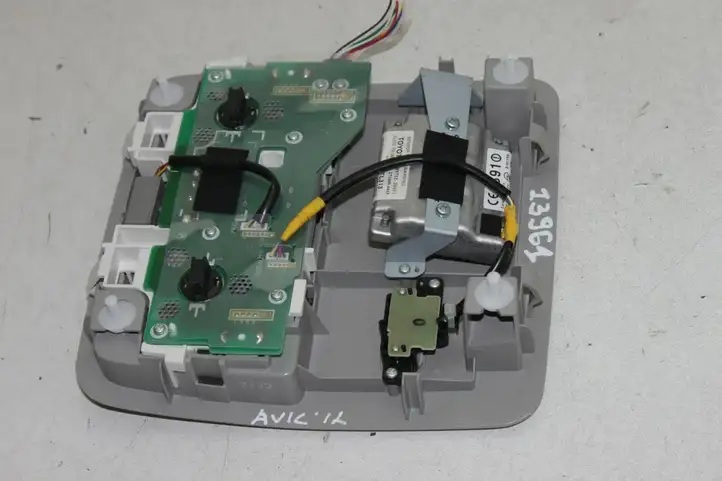 Toyota Avensis T270 (2009 - 2012) 8973220031 Передняя подсветка — фото 6