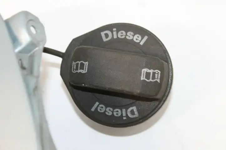 Audi A4 S4 B7 8E 8H (2004 - 2009) 4E0010376R Крышка топливного бака — фото 3