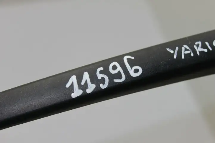 Toyota Yaris (2014 - 2019) Поводок заднего стеклоочистителя — фото 4