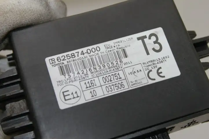 Toyota Yaris (2014 - 2019) 89780-0D130 Блок иммобилайзера — фото 3