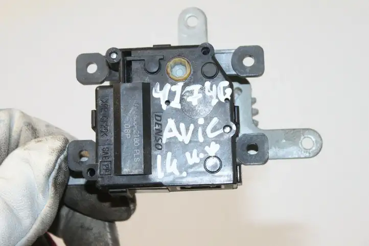 Toyota Avensis T270 (2009 - 2012) 0638002160PLS Двигатель задвижки потока воздуха — фото 5