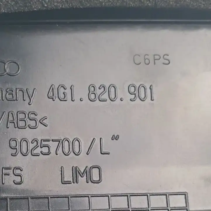 Audi A6 S6 C6 4F (2004 - 2008) 4G1820901 Боковой воздушный дефлектор — фото 4