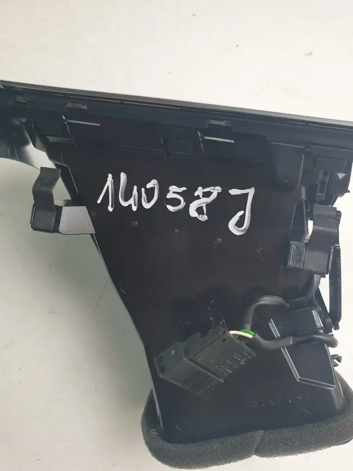Audi A6 S6 C6 4F (2004 - 2008) 4G1820901 Боковой воздушный дефлектор — фото 5