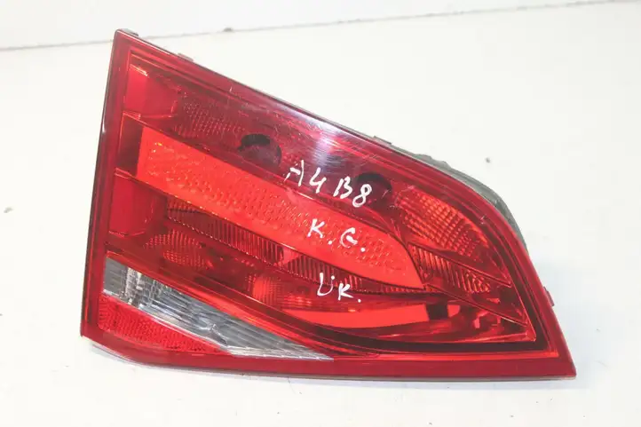 Audi A4 S4 B8 8K (2007 - 2011) Задний фонарь в крышке багажника — фото 1