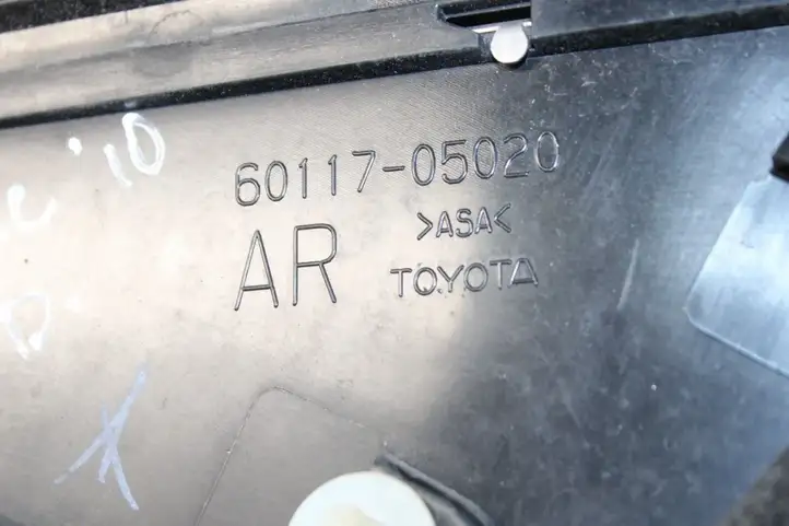 Toyota Avensis T270 (2009 - 2012) 6011705020 Накладка крыла — фото 5