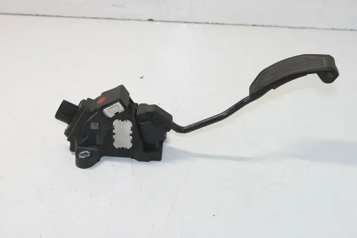 Toyota Auris E180 (2012 - 2018) 7811005021 Педаль акселератора — фото 2