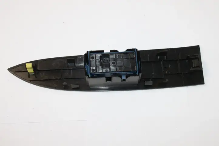 Toyota Avensis T270 (2009 - 2012) 7427205050 Блок кнопок стеклоподъемников — фото 4