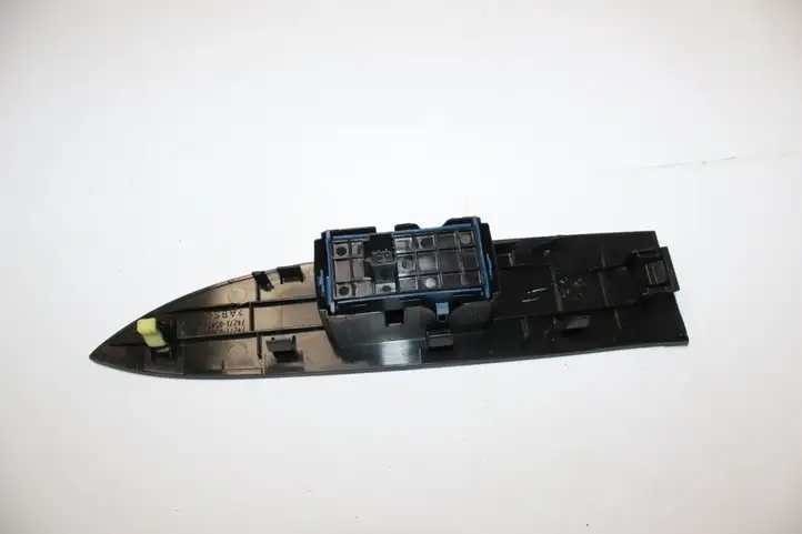 Toyota Avensis T270 (2009 - 2012) 7427105050 Блок кнопок стеклоподъемников — фото 3