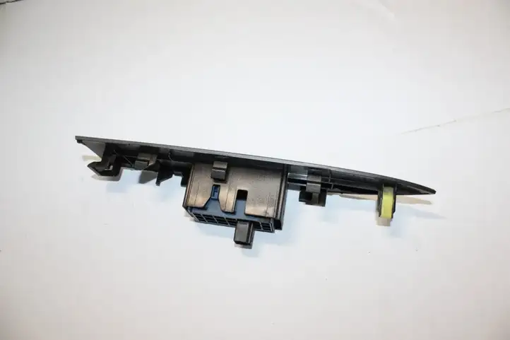 Toyota Avensis T270 (2009 - 2012) 7427105050 Блок кнопок стеклоподъемников — фото 4