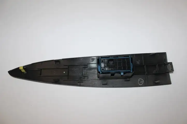 Toyota Avensis T270 (2009 - 2012) 8481005070 Блок кнопок стеклоподъемников — фото 5