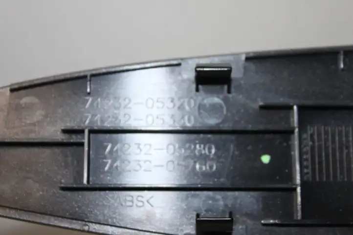 Toyota Avensis T270 (2009 - 2012) 8481005070 Блок кнопок стеклоподъемников — фото 6