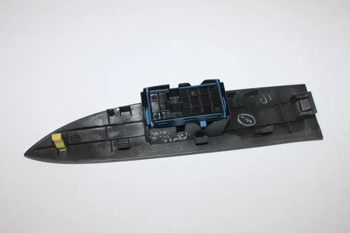 Toyota Avensis T270 (2009 - 2012) 8481005070 Блок кнопок стеклоподъемников — фото 5