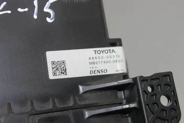 Toyota Avensis T270 (2012 - 2015) 8865005310 Модуль управления кондиционером — фото 2