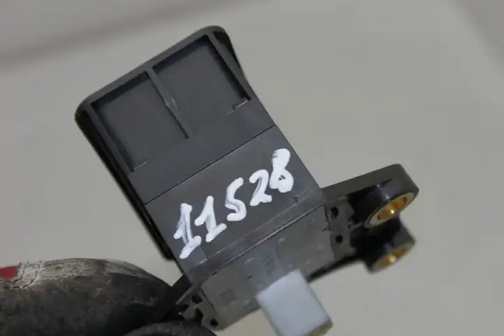 Toyota Avensis T270 (2012 - 2015) 8439005040 Кнопка ручного тормоза — фото 5