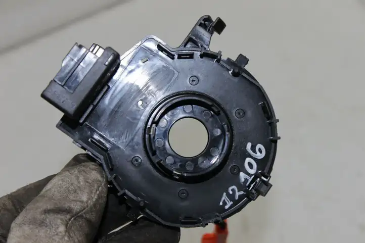 Toyota Auris 150 (2006 - 2012) Контактное кольцо SRS — фото 5