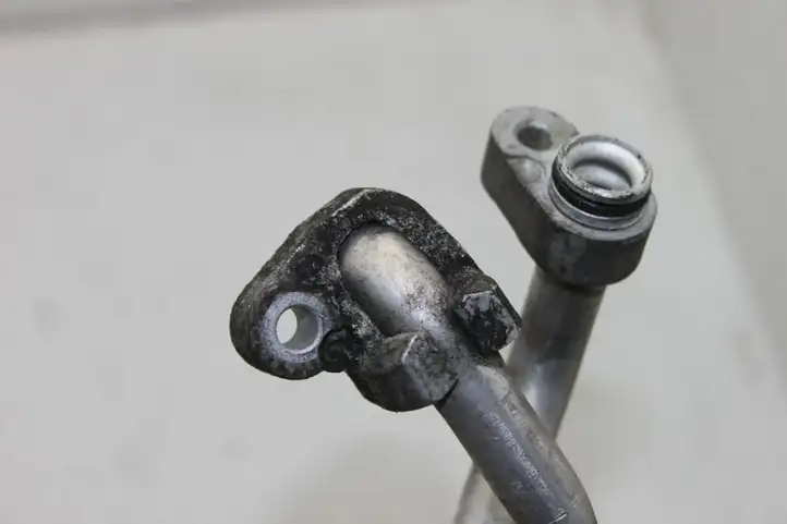 Toyota Auris 150 (2006 - 2012) 8870402850 Трубки и шланги кондиционера — фото 2