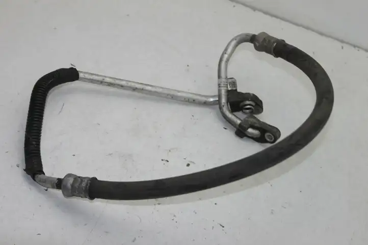 Toyota Auris 150 (2006 - 2012) 8870302600 Трубки и шланги кондиционера — фото 4