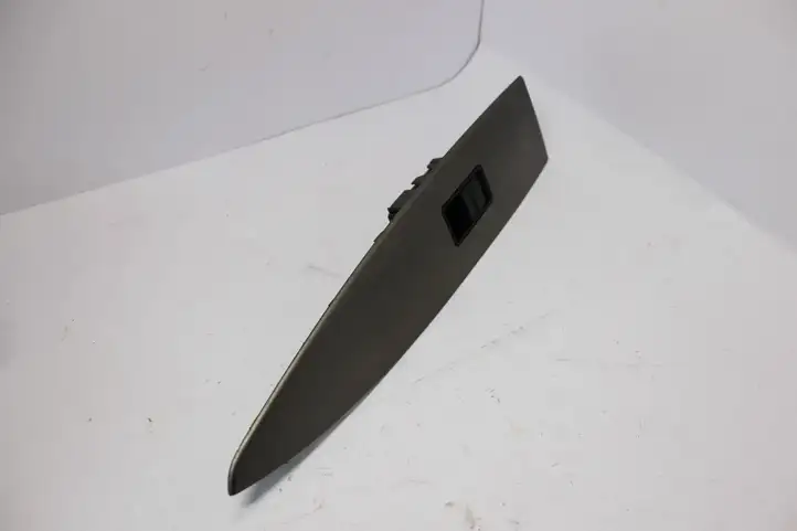 Toyota Avensis T270 (2009 - 2012) 7423205240 Блок кнопок стеклоподъемников — фото 2
