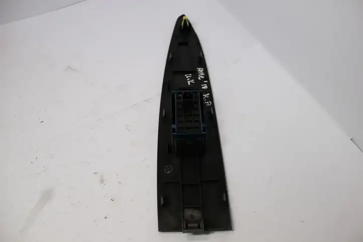Toyota Avensis T270 (2009 - 2012) 7423205240 Блок кнопок стеклоподъемников — фото 4