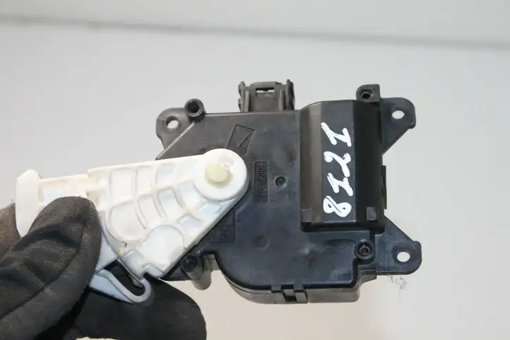 Toyota Auris 150 (2006 - 2012) MF1138002810PLS Двигатель задвижки потока воздуха — фото 4