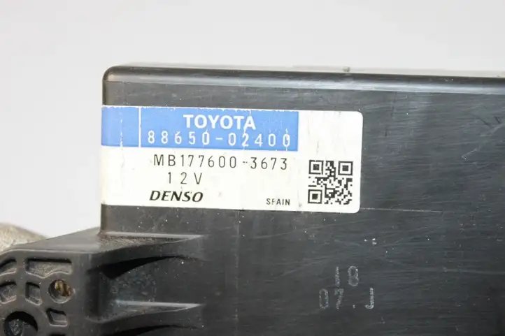 Toyota Auris 150 (2006 - 2012) 8865002400 Модуль управления кондиционером — фото 5