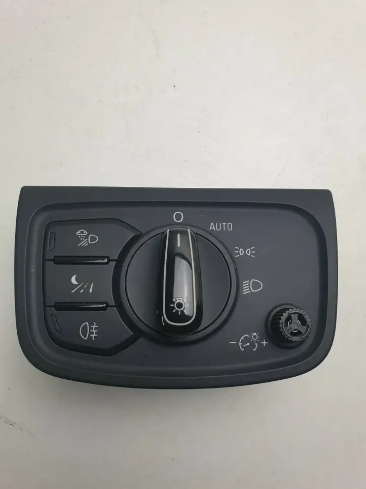 Audi A8 S8 D4 4H (2010 - 2014) 4H0941531C Включатель фонарей — фото 1