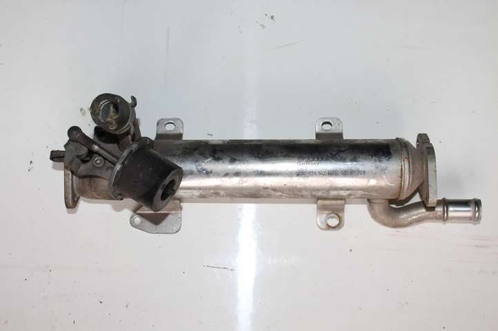 Volkswagen PASSAT B6 (2005 - 2010)  03L131512L Охладитель EGR