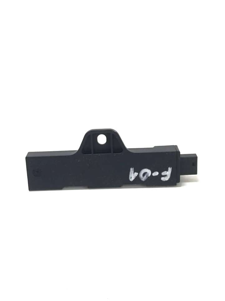 BMW 7 F01 F02 F03 F04 (2008 - 2016)  9220832 Антенна бесключевого доступа