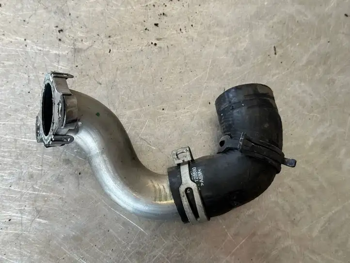 Nissan Qashqai (2010 - 2013)  131593R EGR трубка (трубки)/ шланг (шланги)