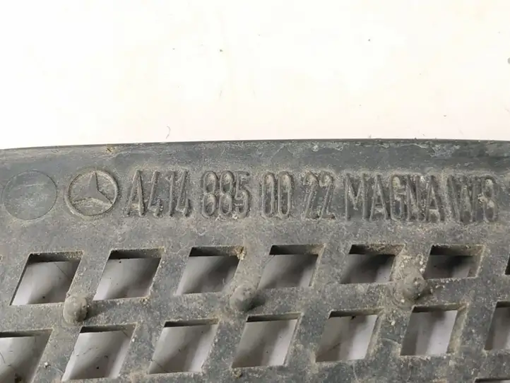 Mercedes-Benz Vaneo W414 (2001 - 2005) 4148850022 Нижняя решетка переднего бампера — фото 4