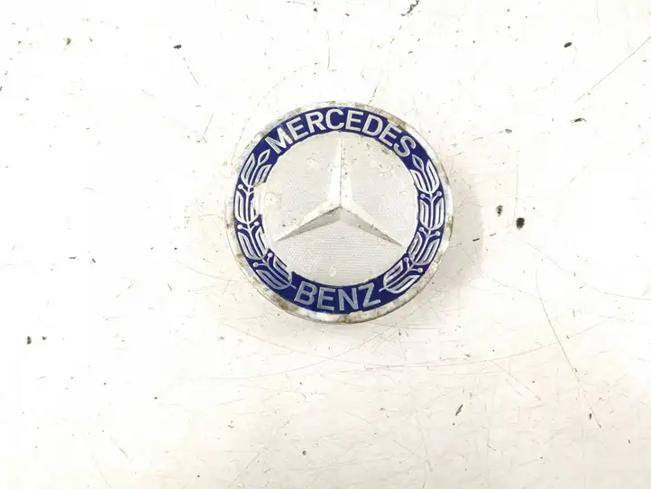 Mercedes-Benz E W211 (2002 - 2009) 1714000025 Неоригиналные колпаки ступицы — фото 1