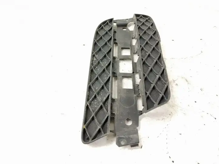 Mercedes-Benz GL X164 (2006 - 2012) 1648847122 Нижняя решетка переднего бампера — фото 3