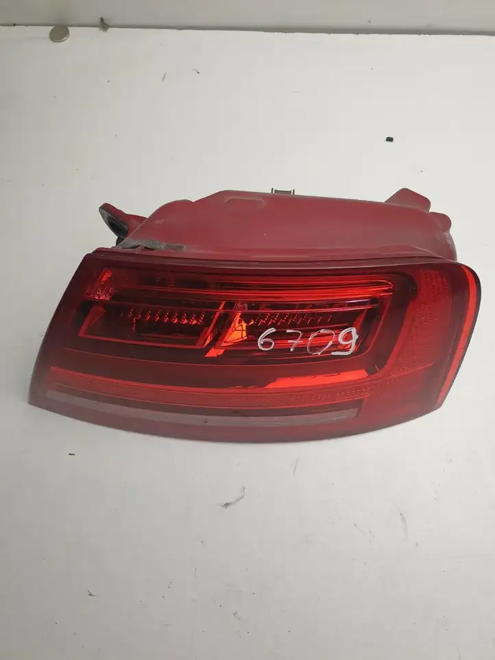 Audi A8 S8 D4 4H (2010 - 2014) 4H0945096A Задний фонарь в кузове — фото 2